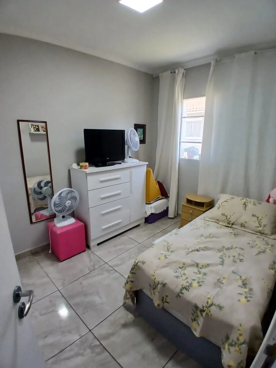 69ad89ac-d76f-4c22-a247-2339fc1f97e1.jpg