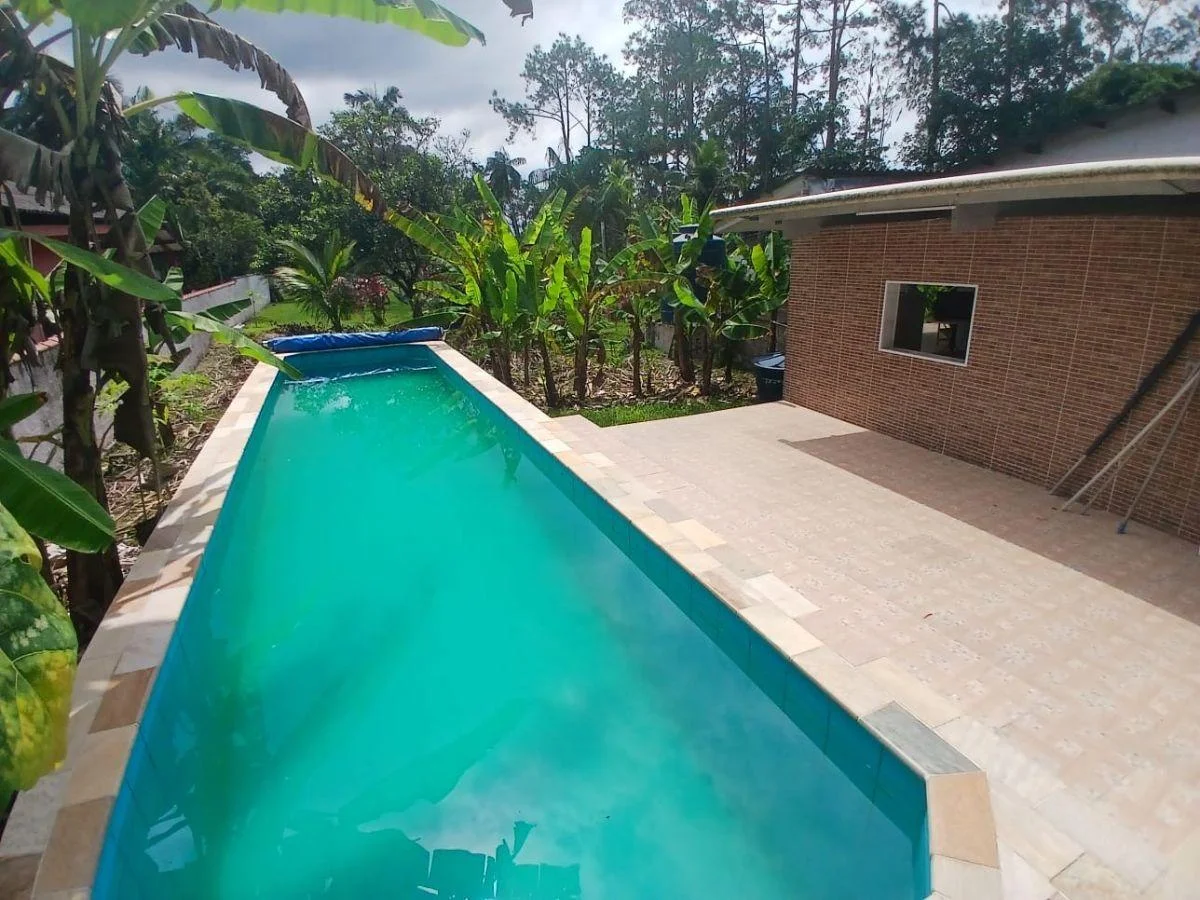 Chácara com 3 dormitórios próximo à praia no bairro Jardim das Palmeiras