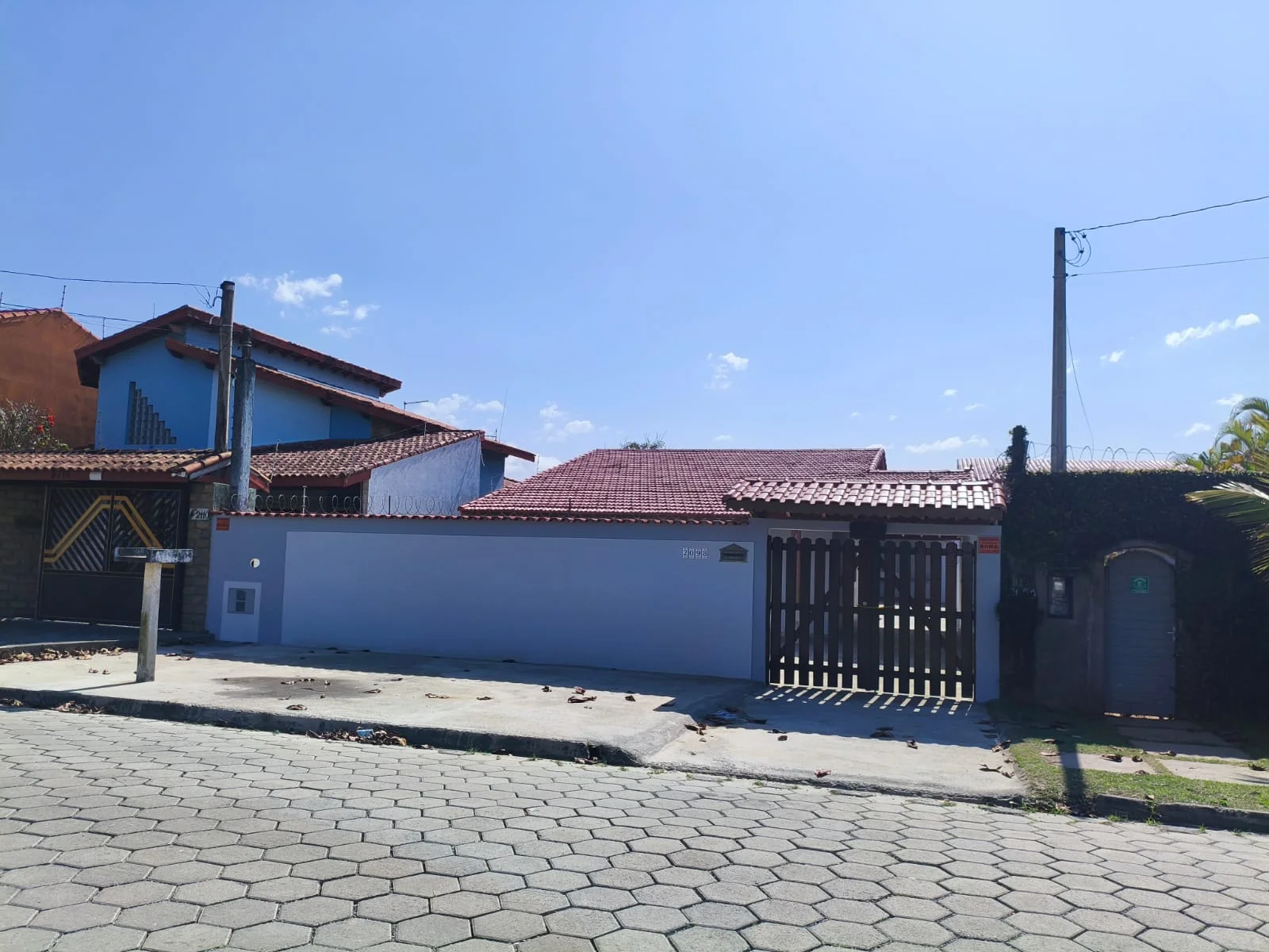 Casa com 2 dormitórios próximo à praia no bairro Cibratel 2