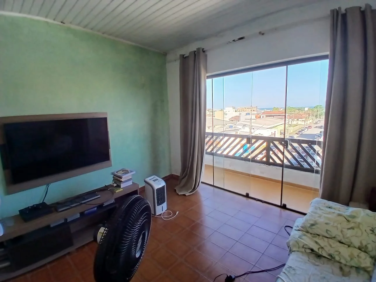 Apartamento com 3 dormitórios com vista para o mar no bairro Centro